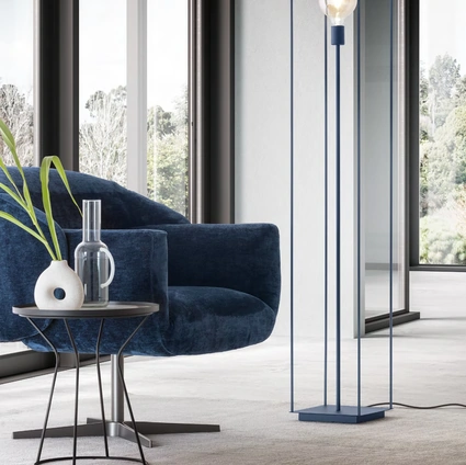 Lampada da terra Link in metallo laccato di Le Comfort
