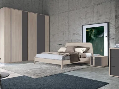 Letto matrimoniale Golf Virgo con struttura e testiera in legno chiaro di Colombini Casa