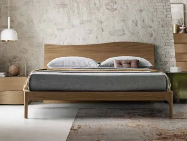 Letto moderno Wave finitura Matwood Coffee con testiera a onda di SantaLucia