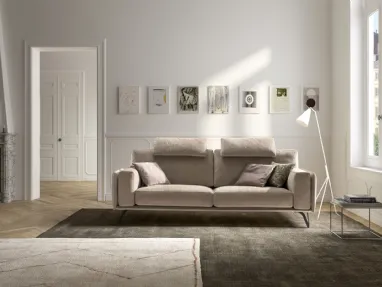 Divano lineare moderno in tessuto Living Bright di Samoa