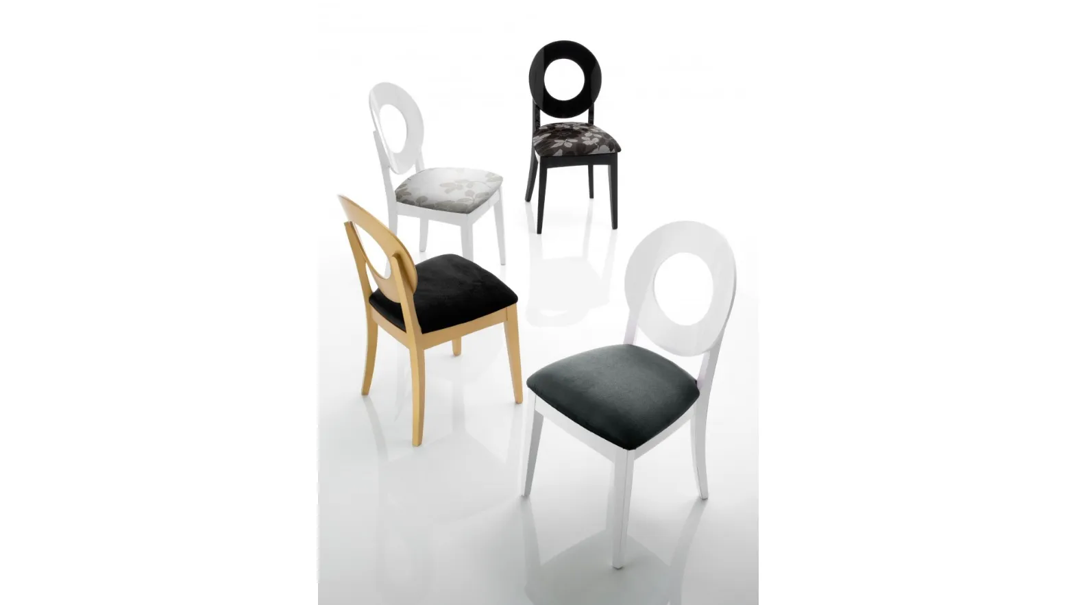 Sedia Duchessa con struttura in legno e rivestimento in ecopelle o tessuto Eurosedia