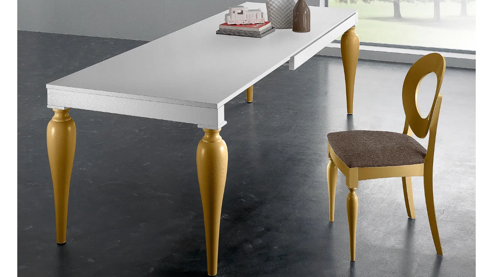 Sedia in legno imbottita rivestita in tessuto Giulietta Oro di Eurosedia