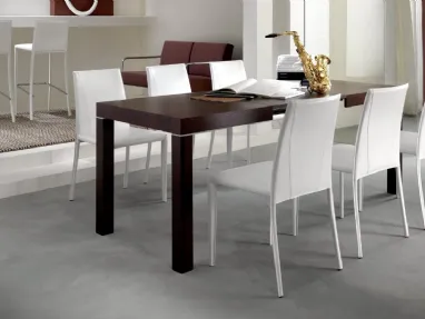 Sedia moderna da pranzo Isabel in metallo e pelle di Eurosedia