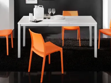 Sedia moderna Malibu in plastica colorata di Eurosedia