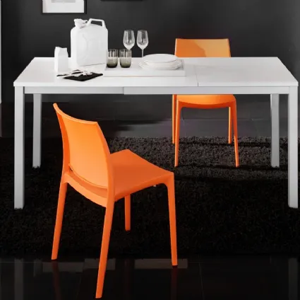 Sedia moderna Malibu in plastica colorata di Eurosedia
