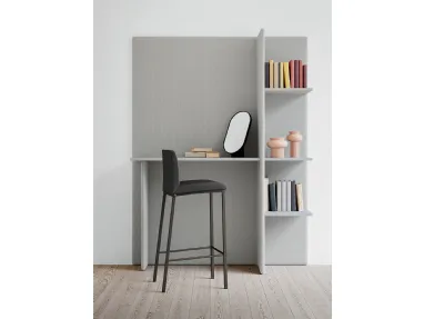 Sgabello Zara Up con struttura in metallo verniciato e seduta rivestita in ecopelle di Arredo3