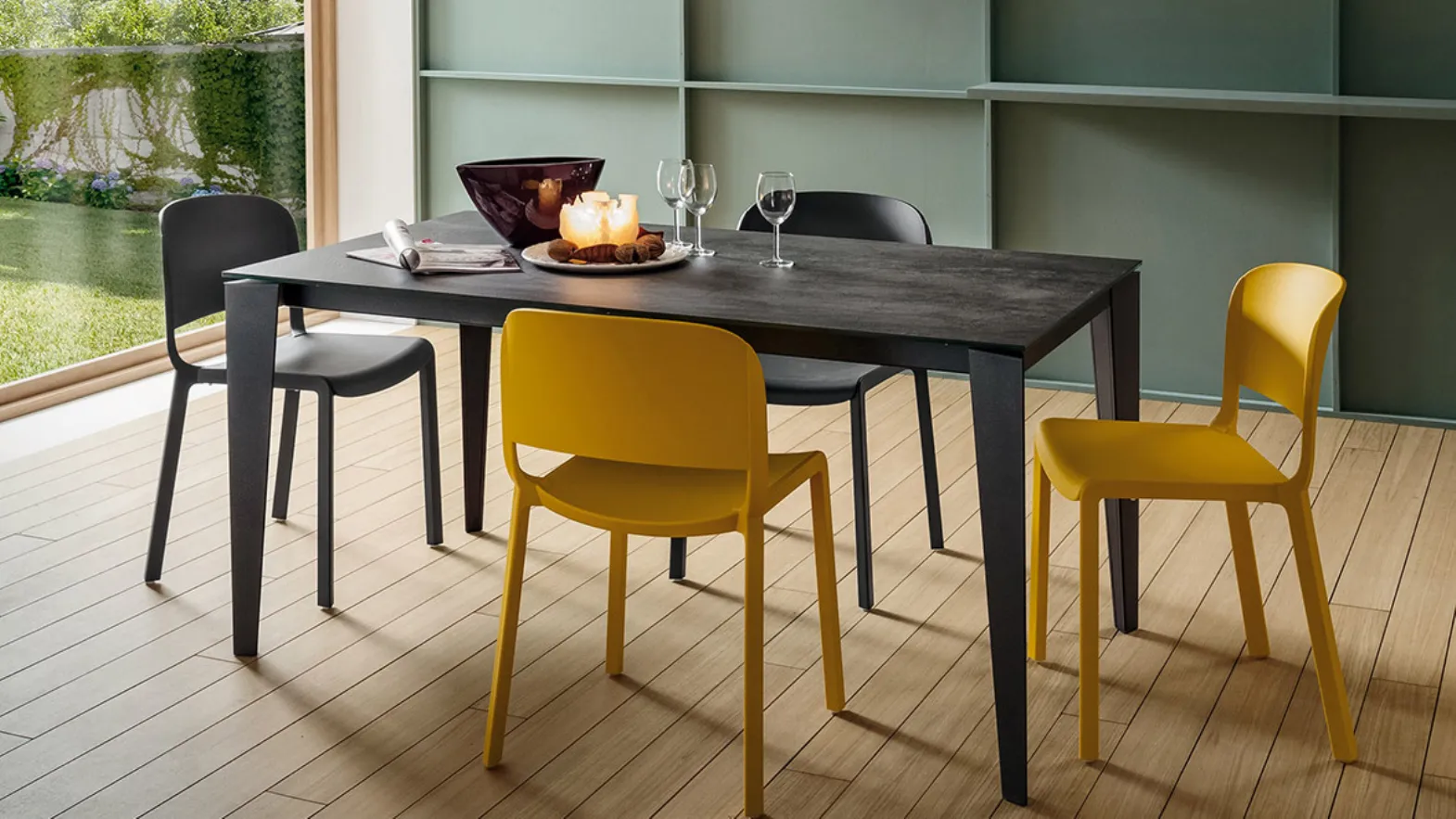 Tavolo moderno allungabile in laminato Carlo di La Primavera