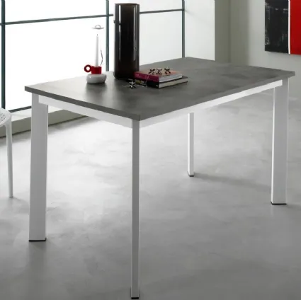 Tavolo allungabile con piano in laminato e metallo laccato Evo di Eurosedia