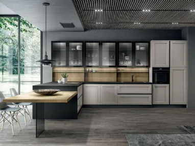 Cucina Moderna angolare con penisola in laccato opaco Nebbia, laminato Rovere biondo, vetro fumè e top in Fenix Nero Meg di Arredo3