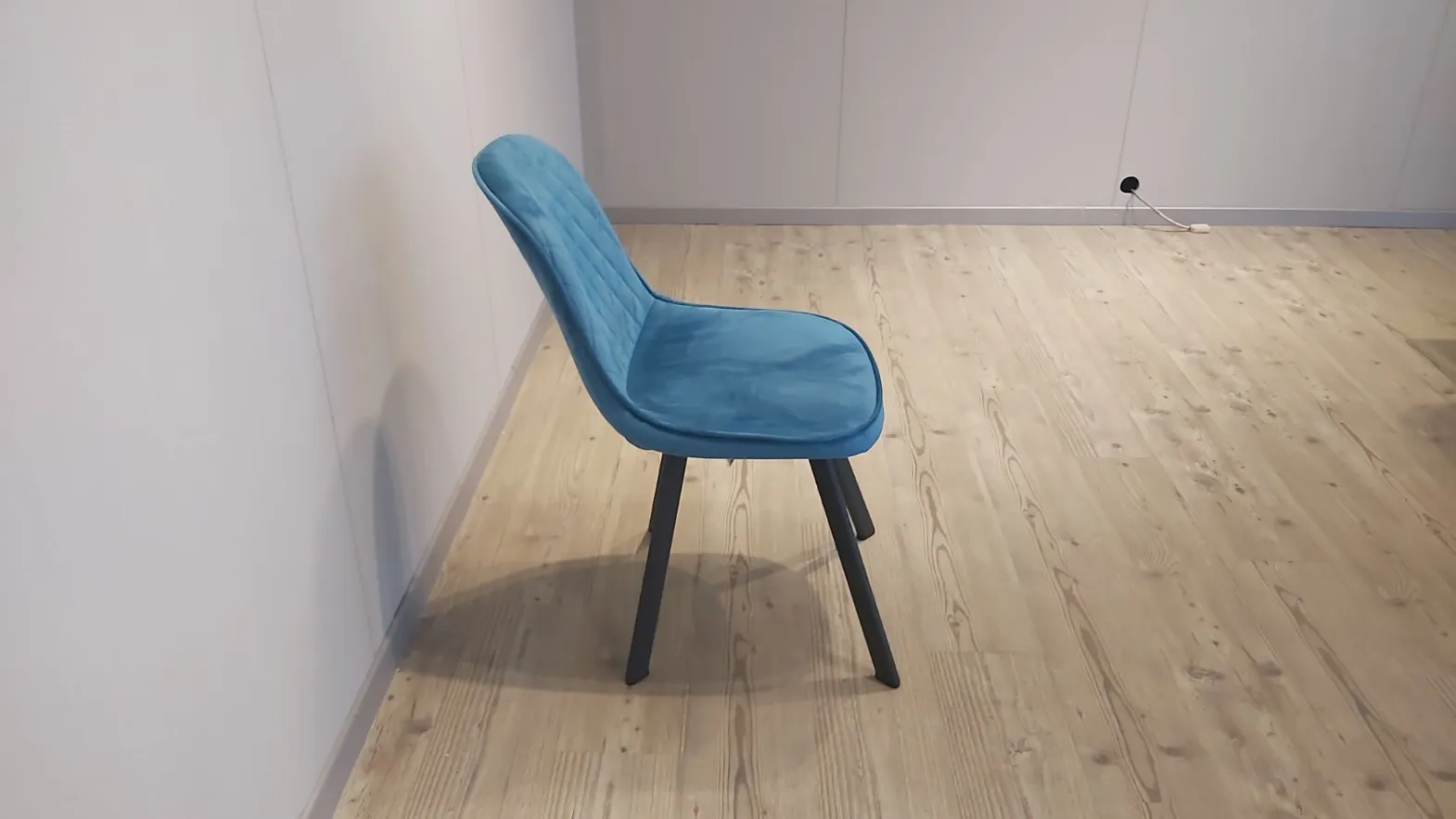 SEDIA MOD IRIS