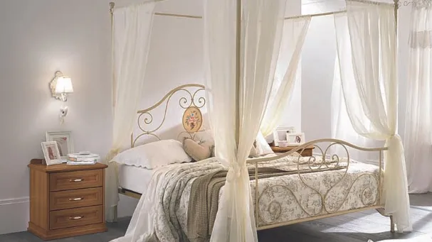 Arcadia Lory